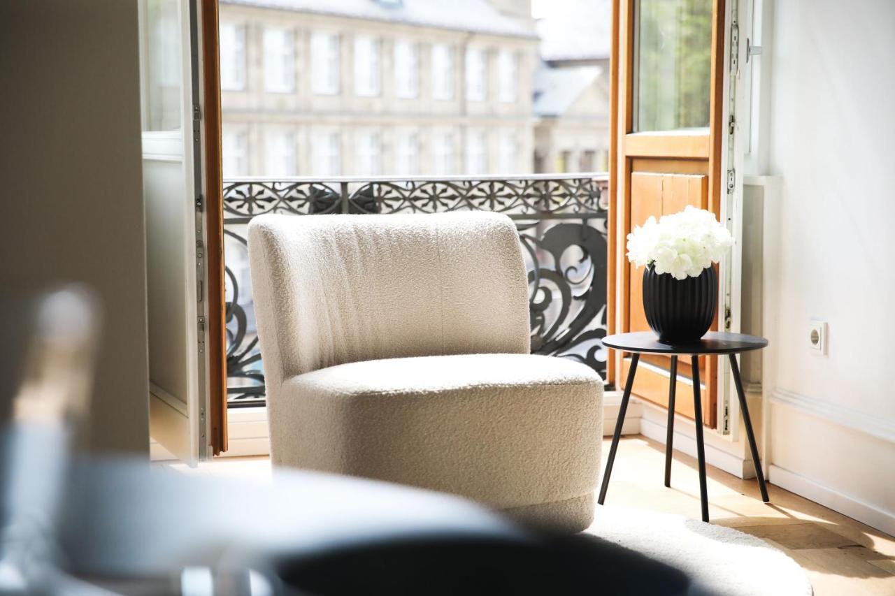 Palais Passy~Design Suite Mit Ausblick Im Zentrum Wiesbaden Exterior photo
