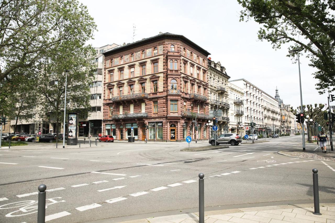 Palais Passy~Design Suite Mit Ausblick Im Zentrum Wiesbaden Exterior photo